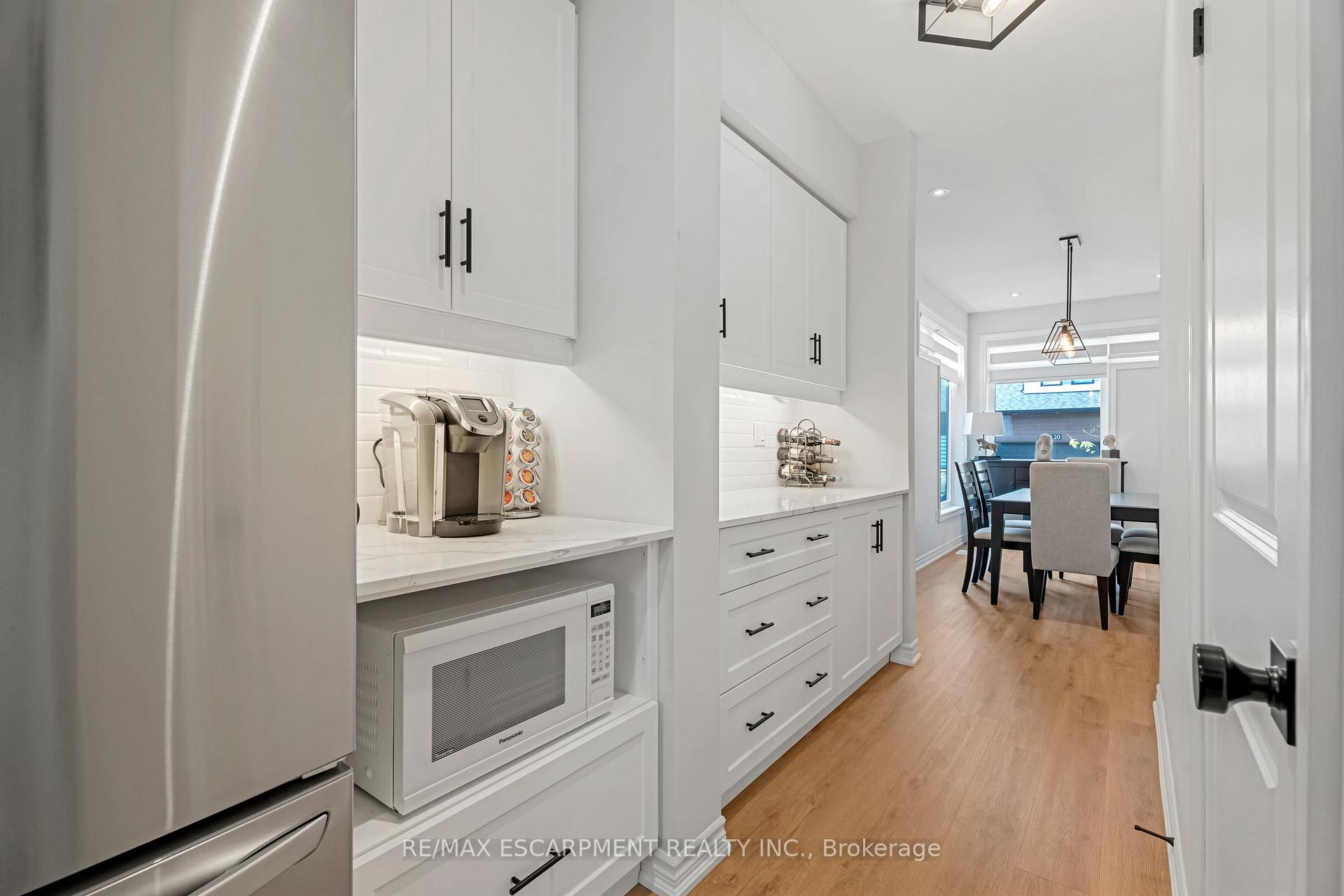 Photo 3 of 19 Welch Lane, Hamilton, Mountview — HOMEH