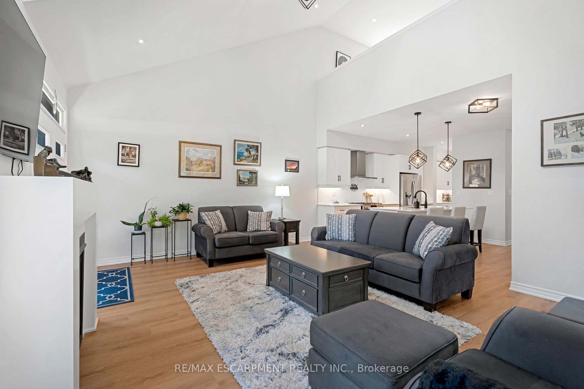Photo 10 of 19 Welch Lane, Hamilton, Mountview — HOMEH