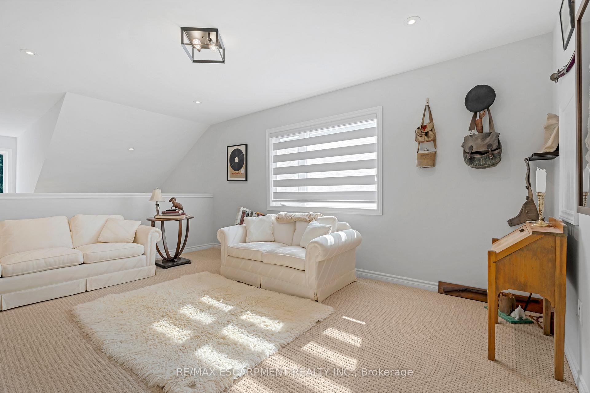 Photo 20 of 19 Welch Lane, Hamilton, Mountview — HOMEH
