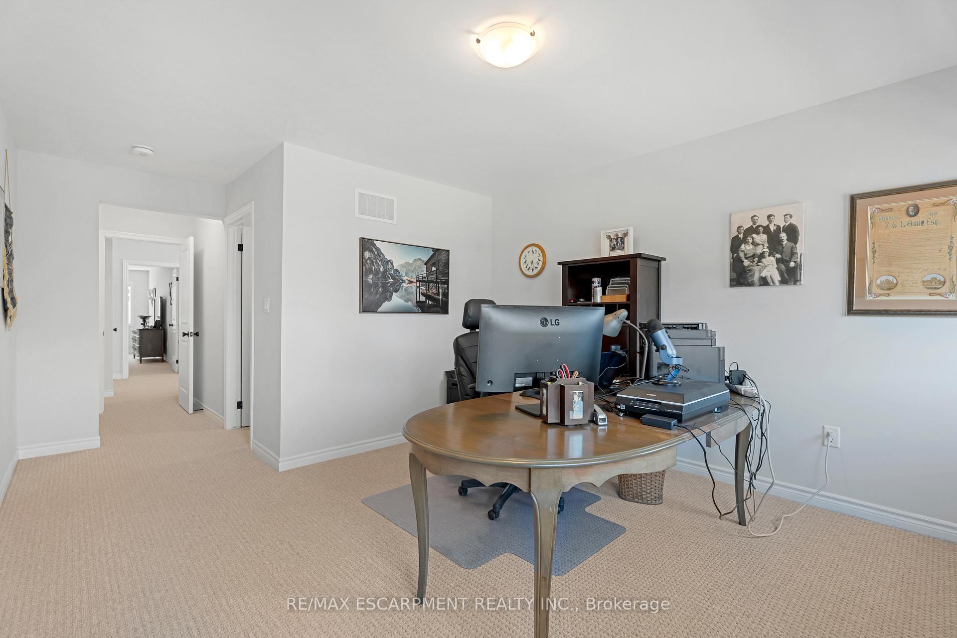 Photo 28 of 19 Welch Lane, Hamilton, Mountview — HOMEH