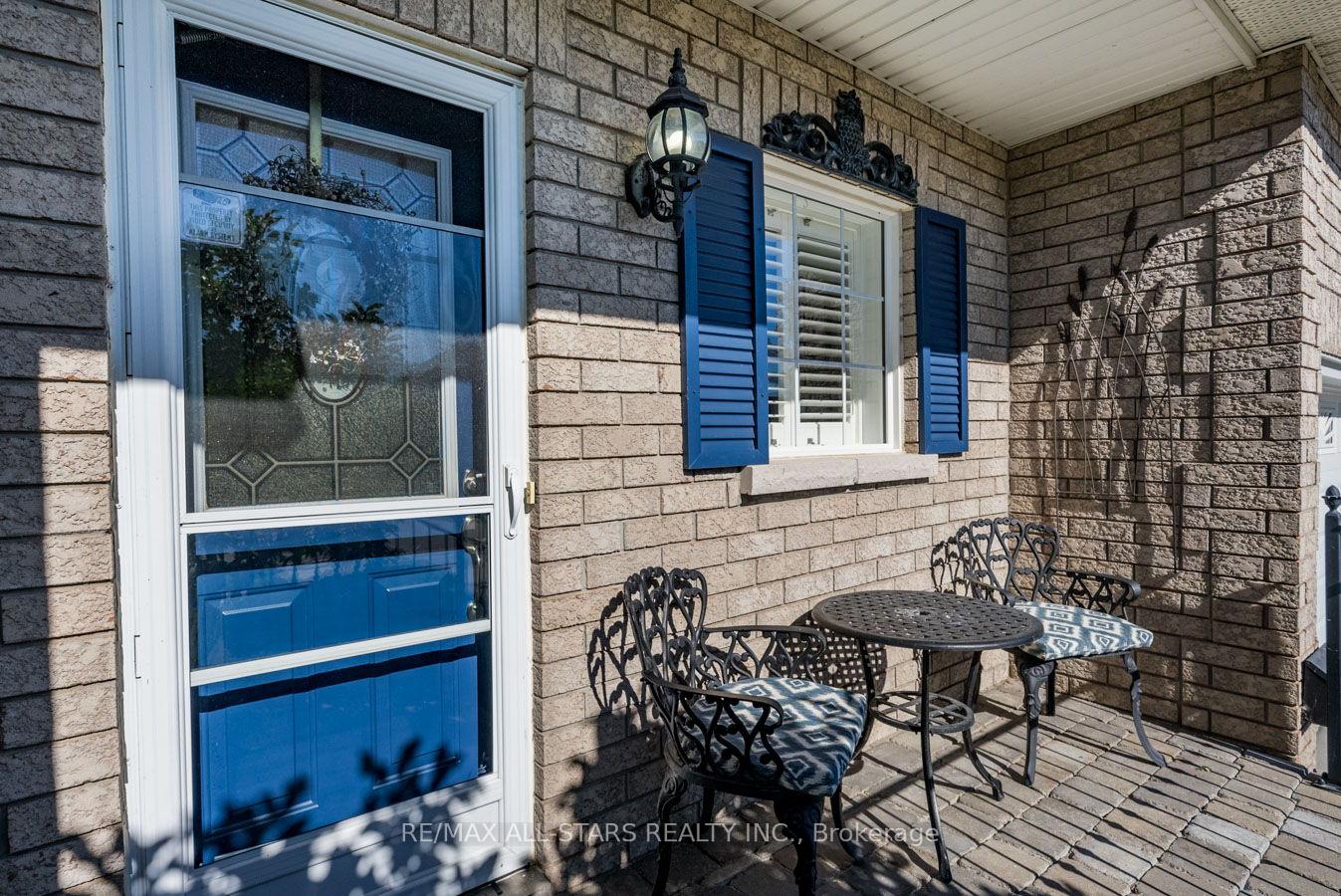 Photo 4 of 275 Waterbury Crescent, Scugog, Port Perry — HOMEH