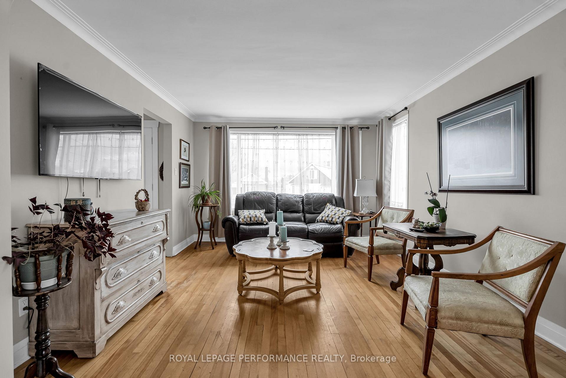Photo 5 of 525 Fifth Street E, Cornwall — HOMEH