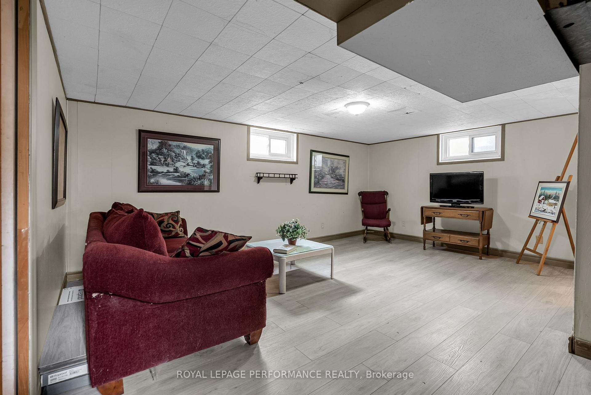 Photo 22 of 525 Fifth Street E, Cornwall — HOMEH