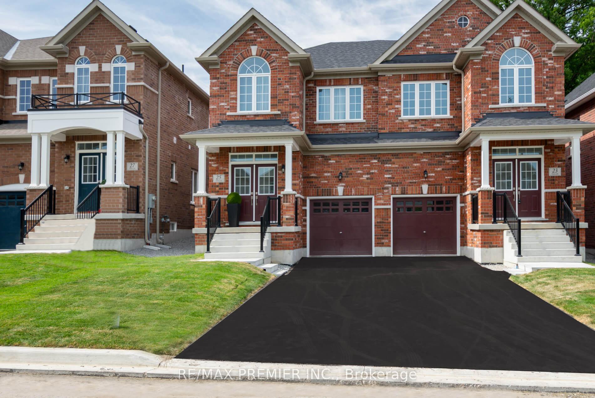 Photo 9 of 25 Virro Court, Vaughan, West Woodbridge — HOMEH