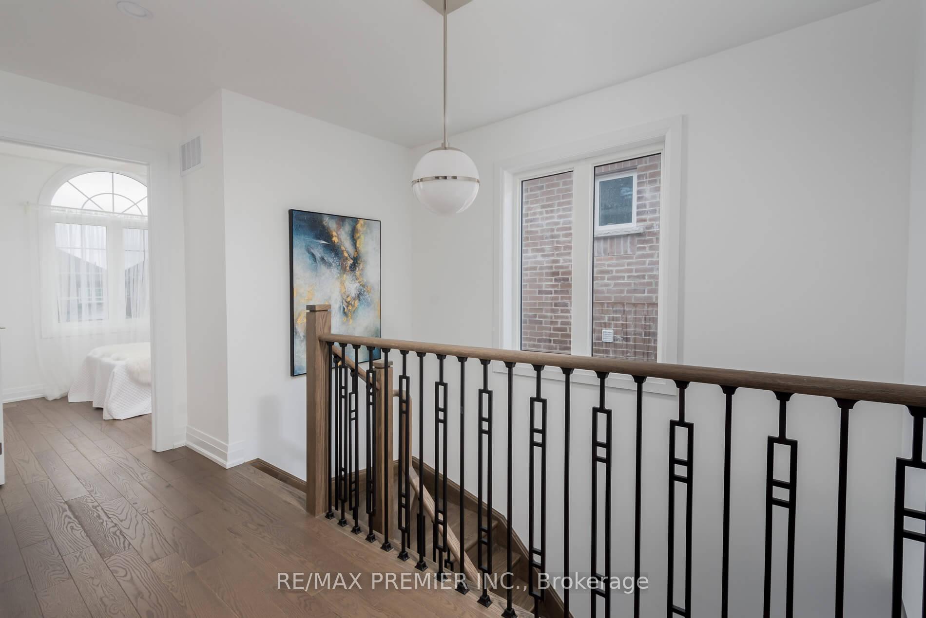 Photo 21 of 25 Virro Court, Vaughan, West Woodbridge — HOMEH