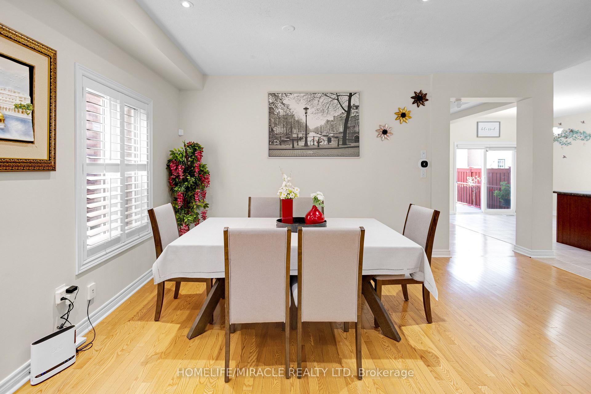 Photo 11 of 25 Openbay Gardens, Brampton, Sandringham-Wellington — HOMEH