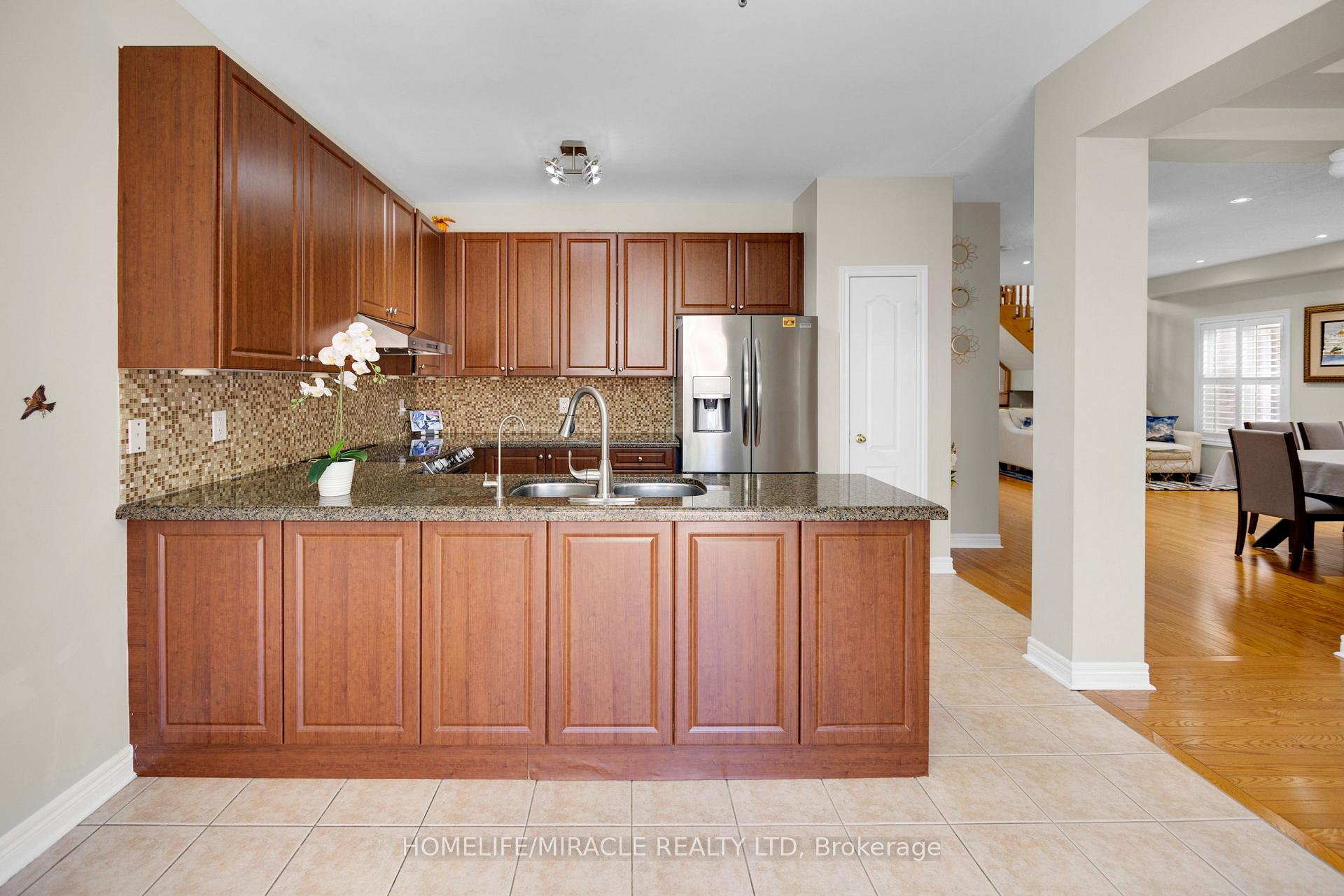 Photo 41 of 25 Openbay Gardens, Brampton, Sandringham-Wellington — HOMEH