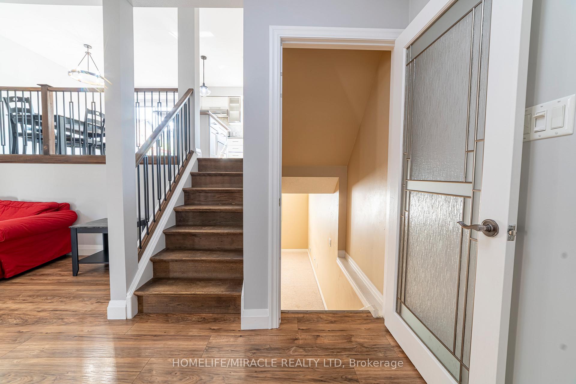 Photo 19 of 3208 Bayham Lane, London, South V — HOMEH