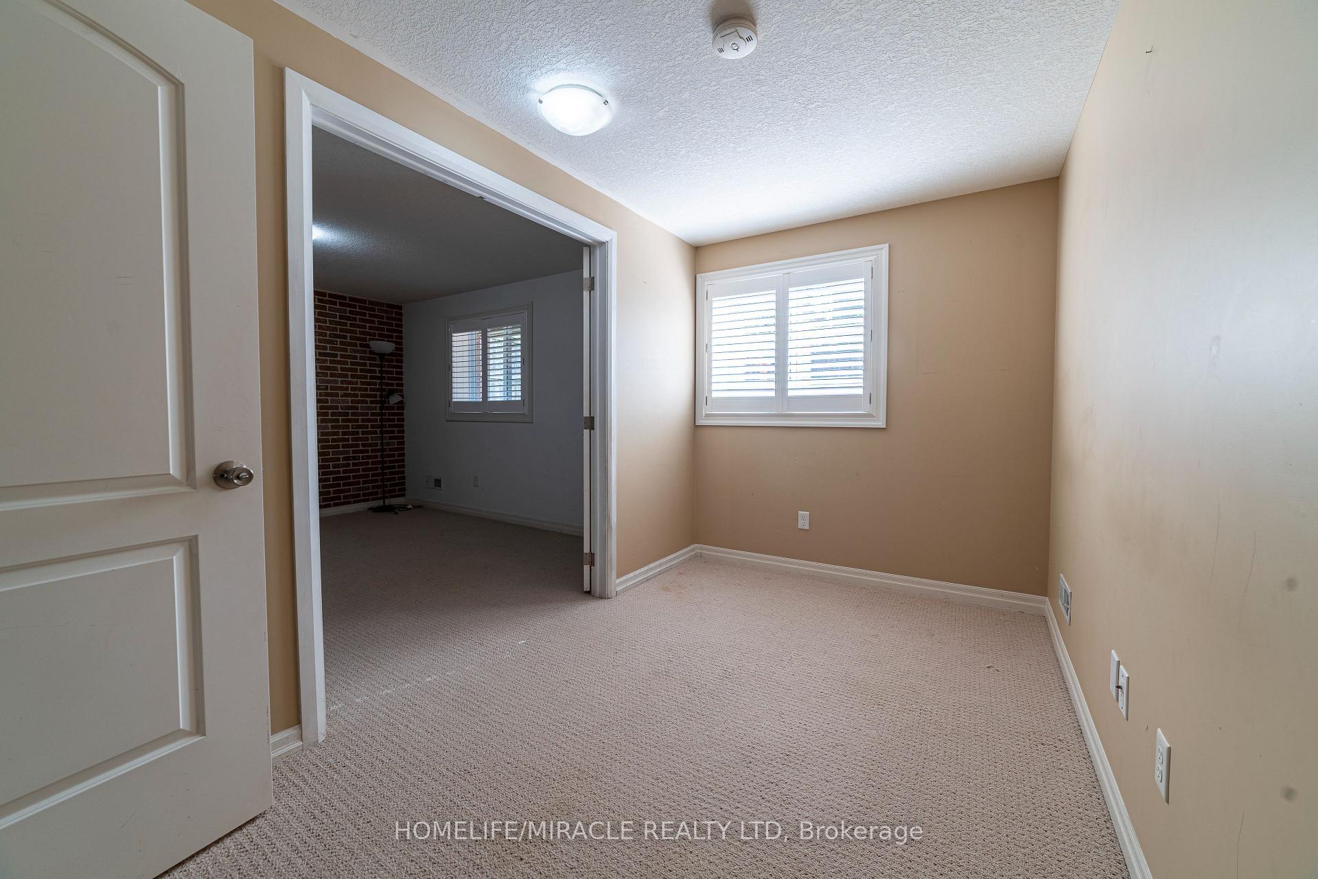 Photo 2 of 3208 Bayham Lane, London, South V — HOMEH