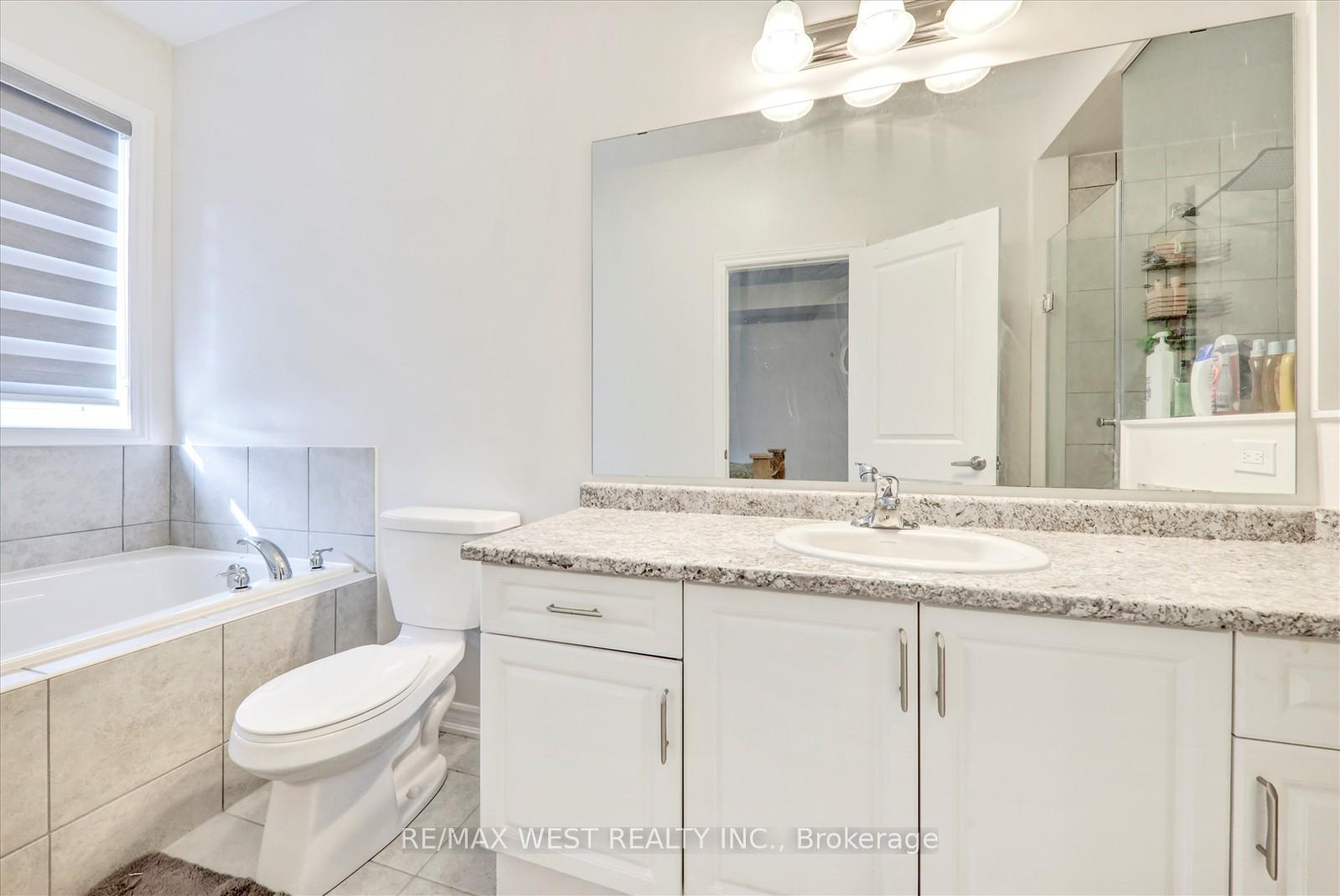 Photo 18 of 18 Bromfield Street, Whitby, Rural Whitby — HOMEH