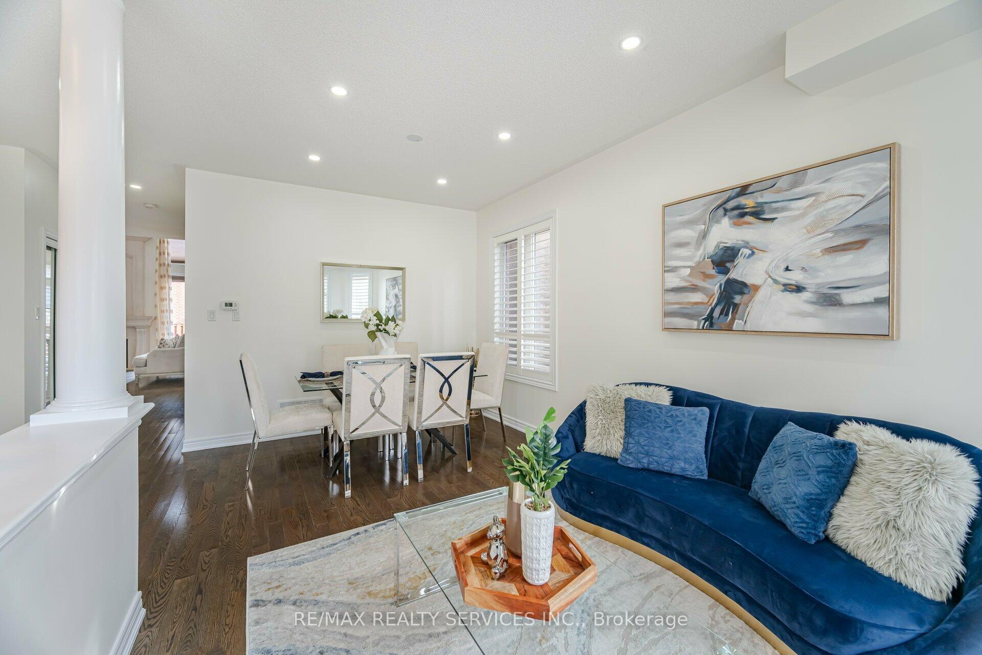 Photo 5 of 9 Silvershadow Terrace, Brampton, Sandringham-Wellington — HOMEH
