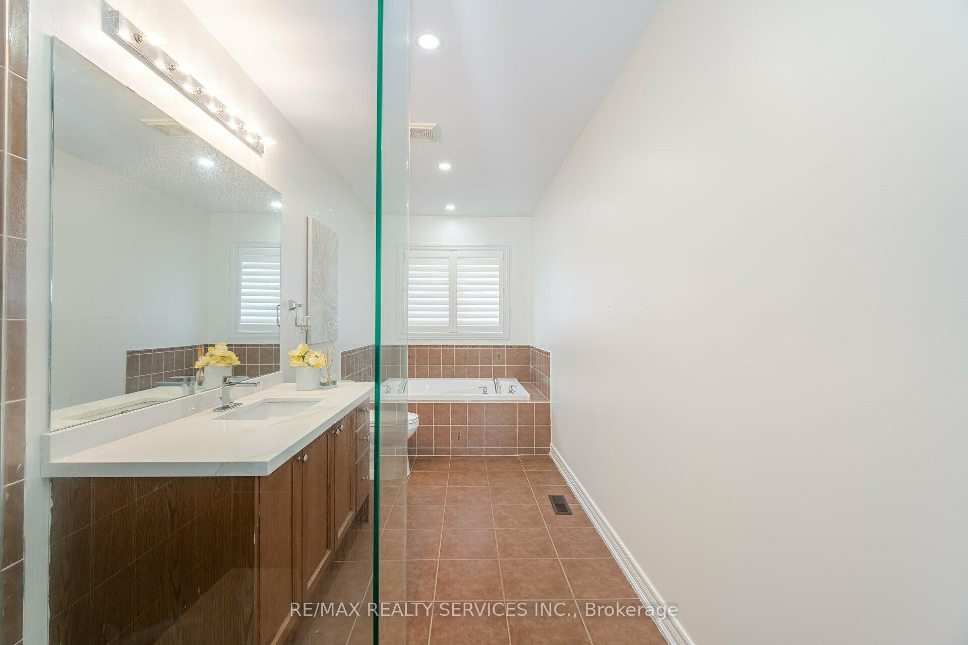 Photo 30 of 9 Silvershadow Terrace, Brampton, Sandringham-Wellington — HOMEH