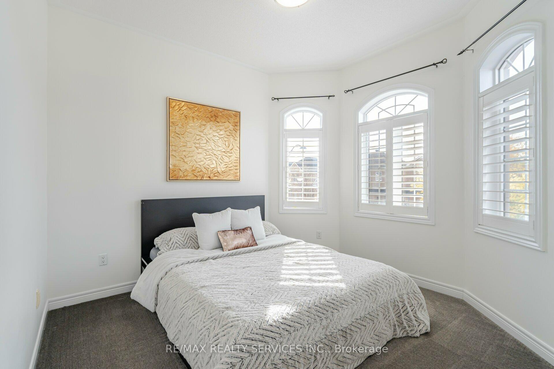 Photo 20 of 9 Silvershadow Terrace, Brampton, Sandringham-Wellington — HOMEH