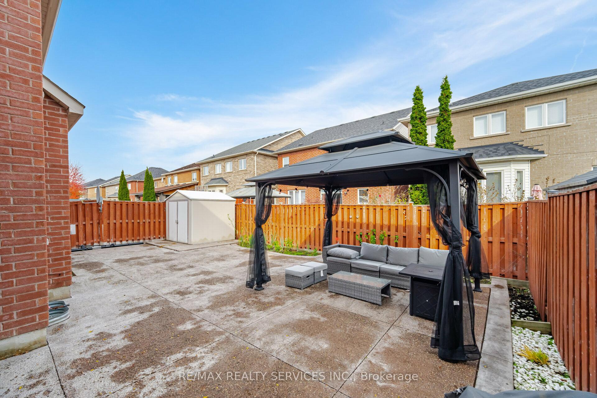 Photo 27 of 9 Silvershadow Terrace, Brampton, Sandringham-Wellington — HOMEH