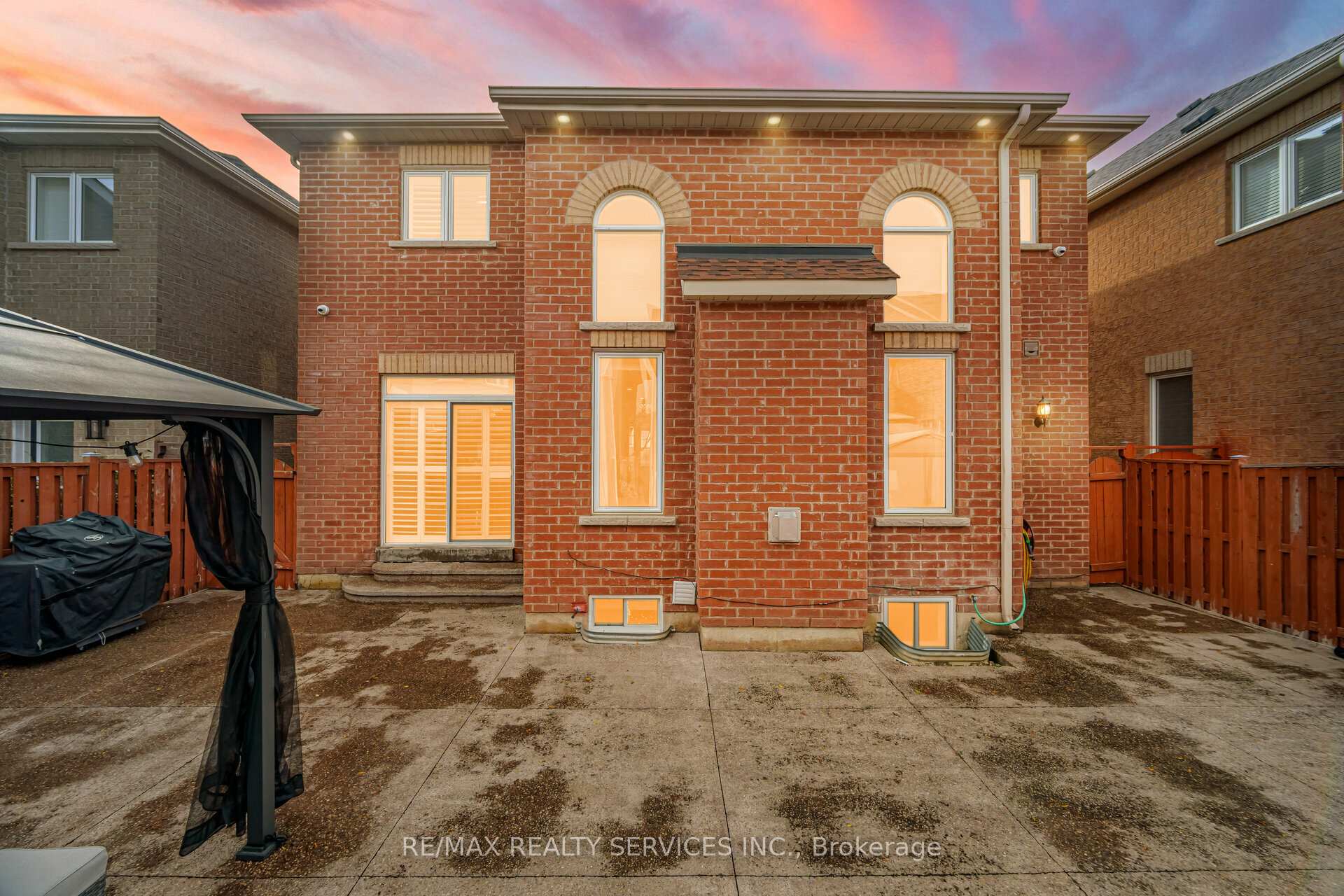 Photo 36 of 9 Silvershadow Terrace, Brampton, Sandringham-Wellington — HOMEH