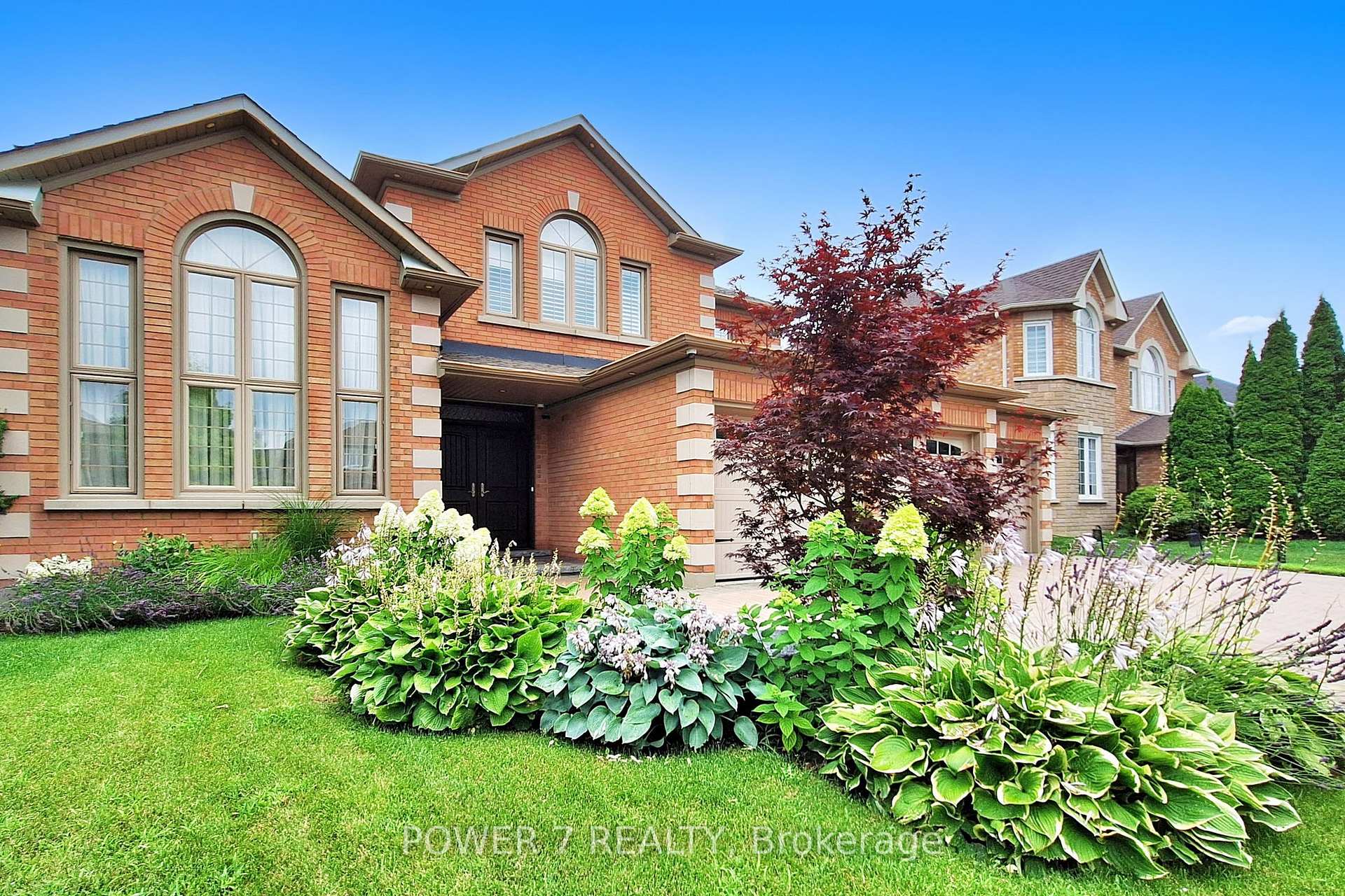 Photo 4 of 100 Forester Crescent, Markham, Cachet — HOMEH