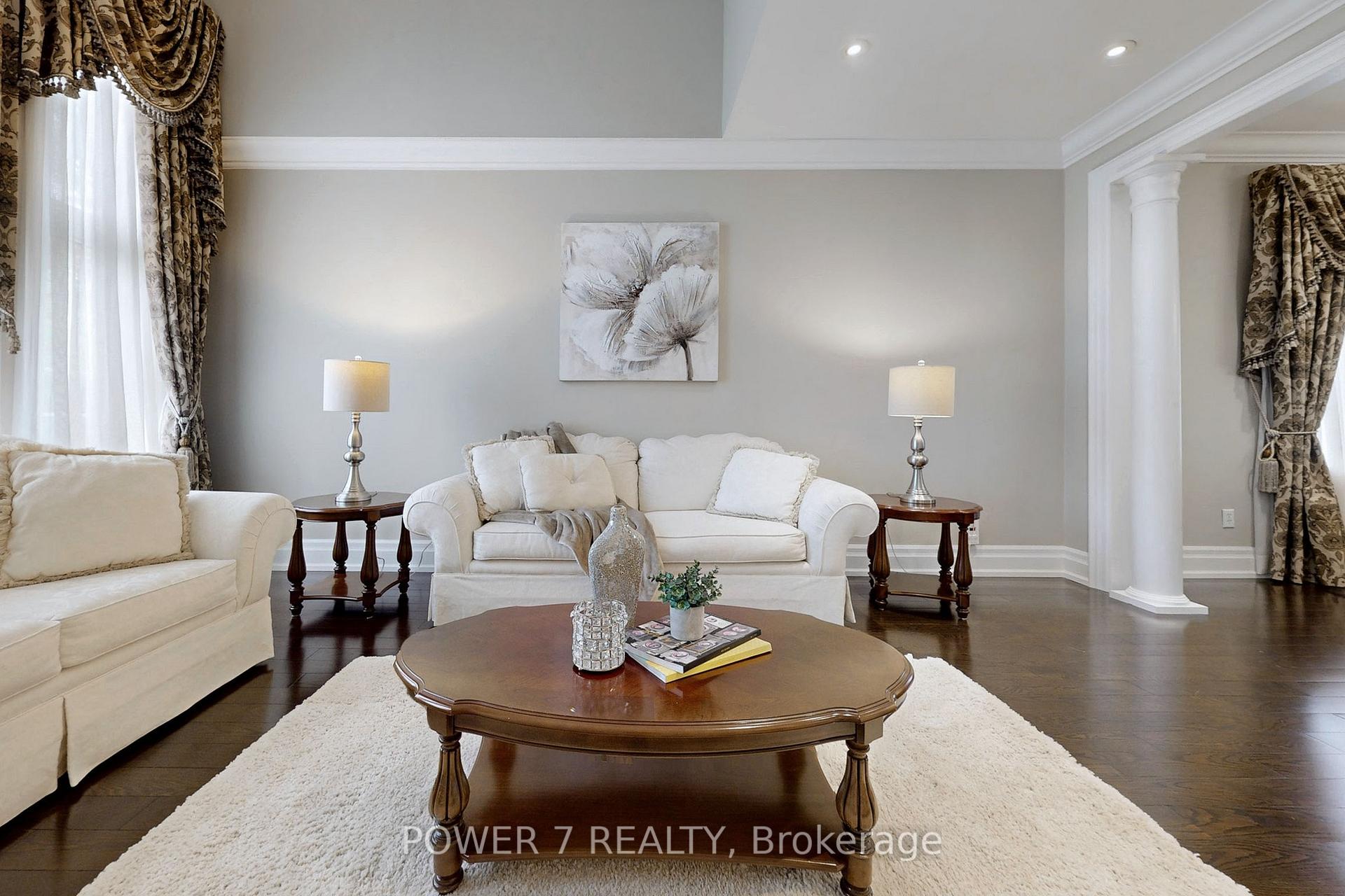 Photo 5 of 100 Forester Crescent, Markham, Cachet — HOMEH