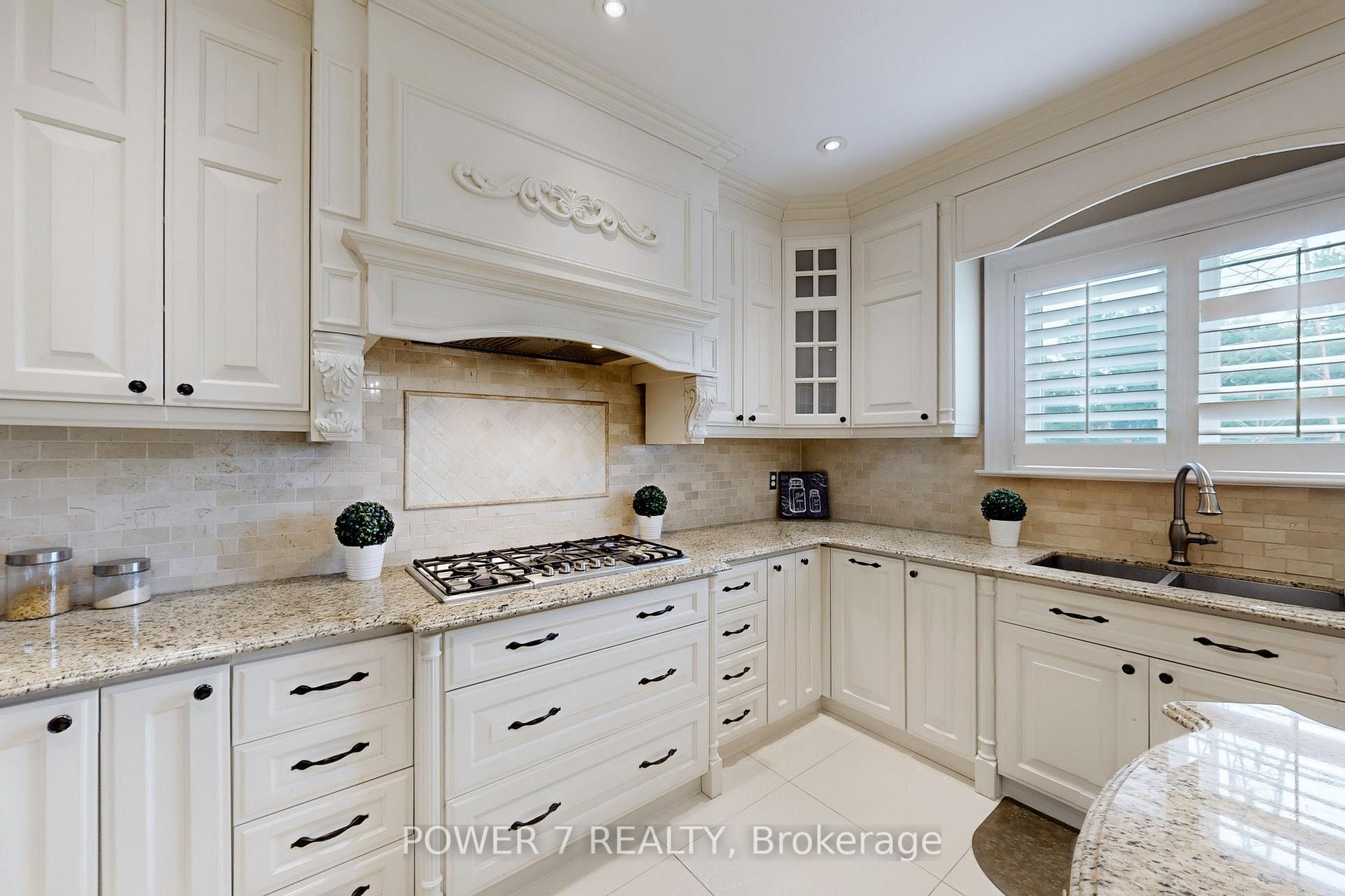 Photo 21 of 100 Forester Crescent, Markham, Cachet — HOMEH