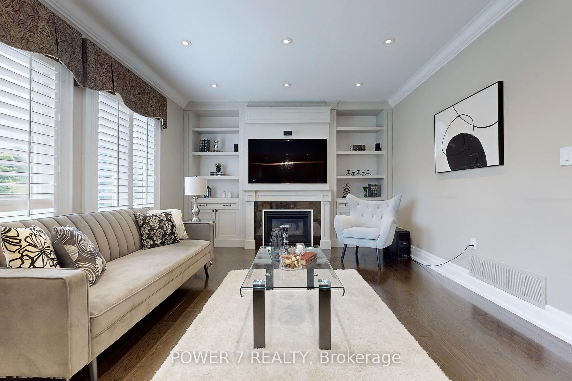 Photo 6 of 100 Forester Crescent, Markham, Cachet — HOMEH