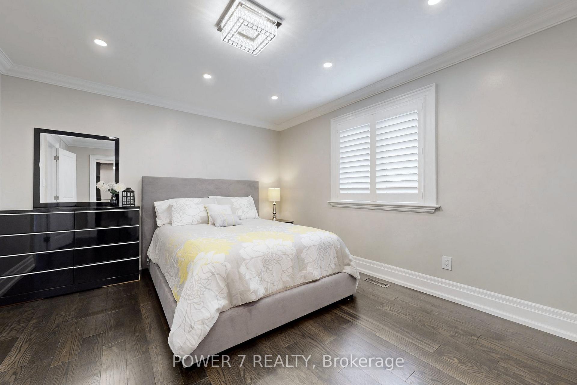 Photo 20 of 100 Forester Crescent, Markham, Cachet — HOMEH