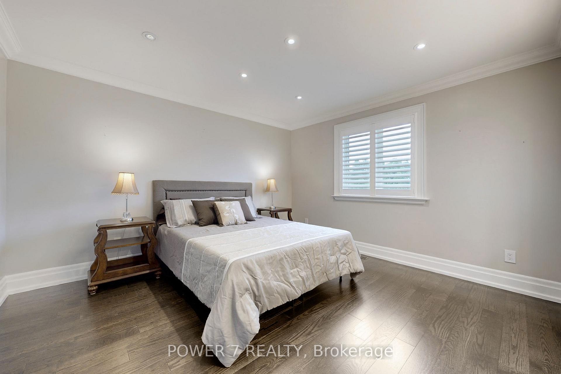 Photo 17 of 100 Forester Crescent, Markham, Cachet — HOMEH
