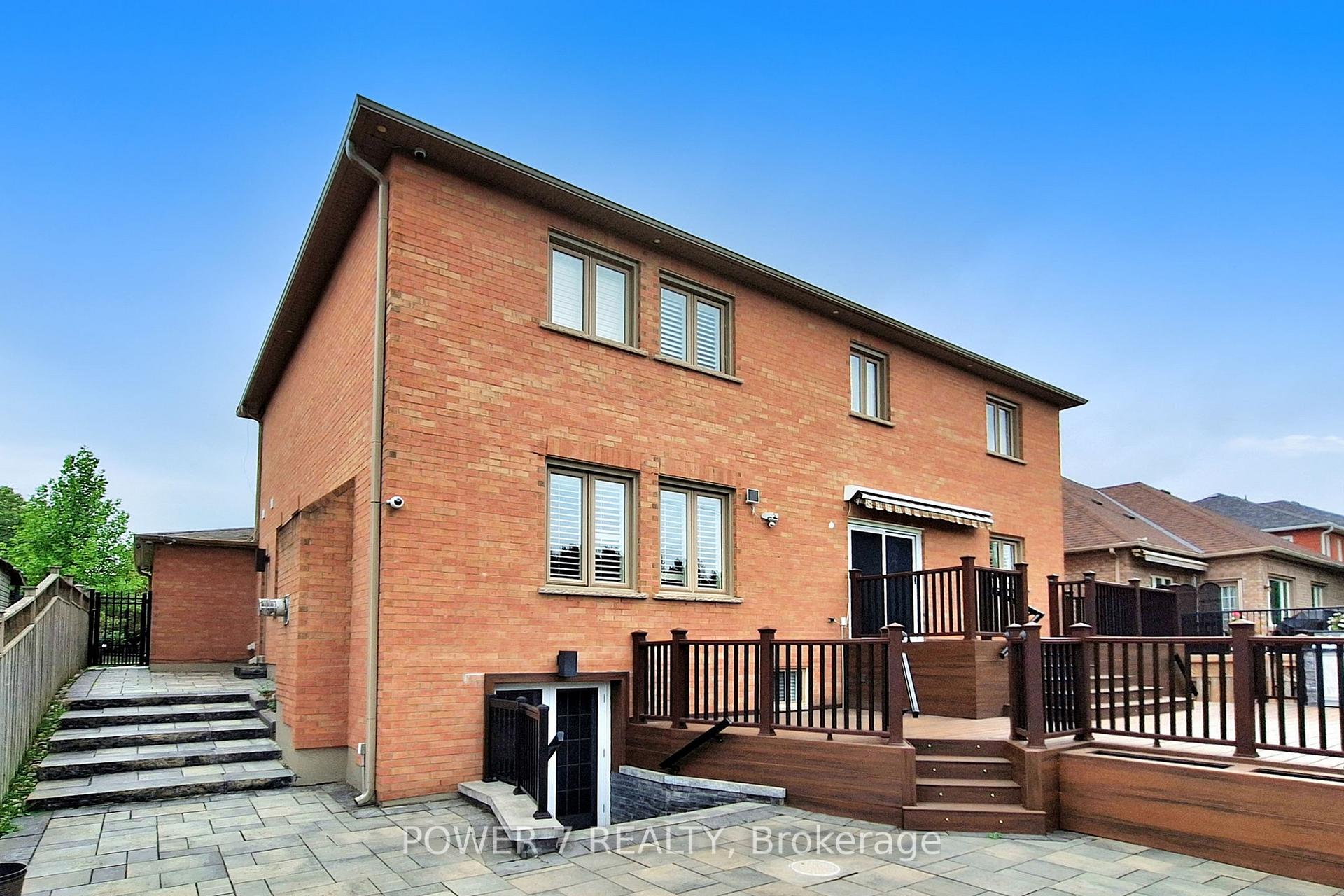 Photo 13 of 100 Forester Crescent, Markham, Cachet — HOMEH