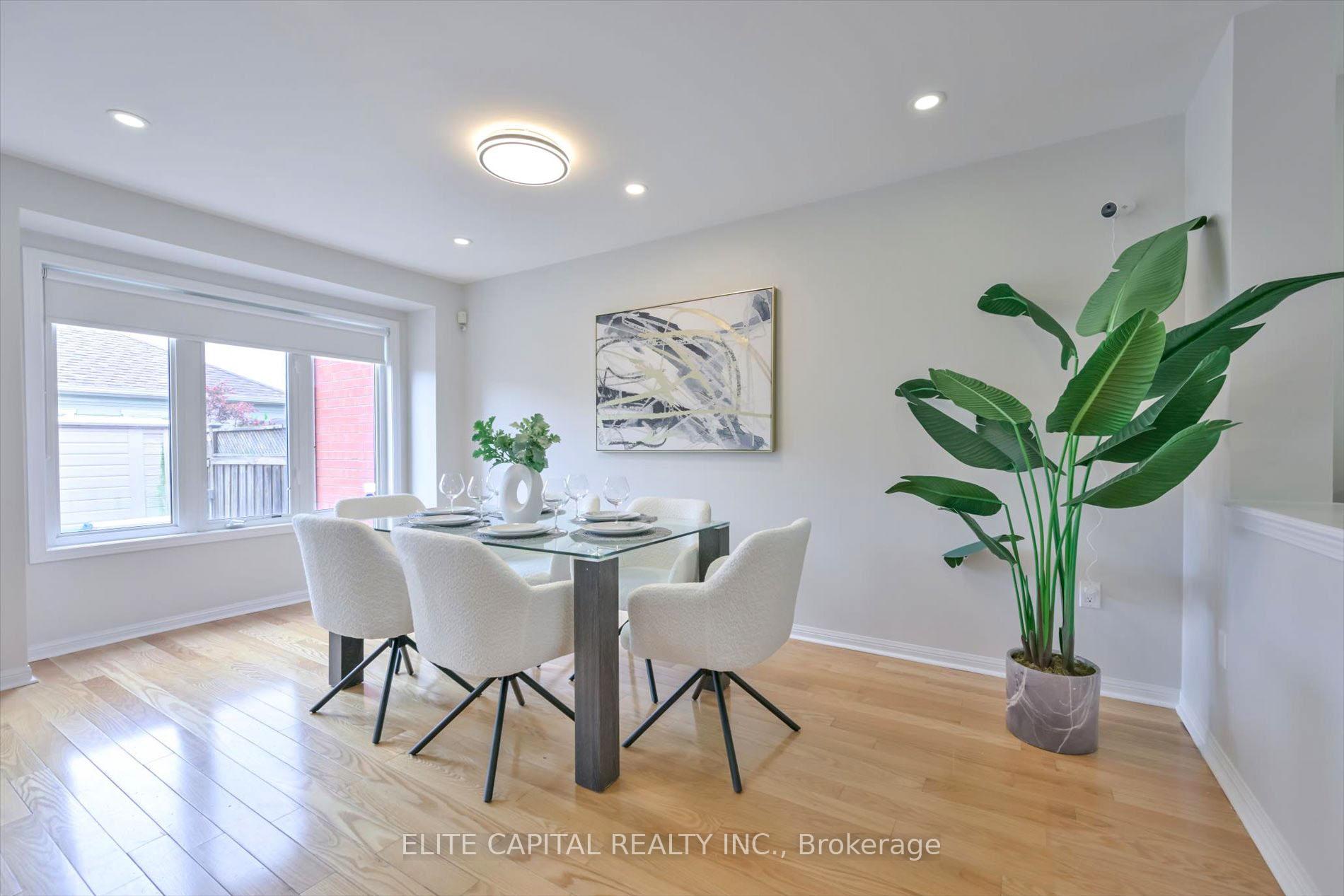 Photo 7 of 52 Gas Lamp Lane, Markham, Cornell — HOMEH