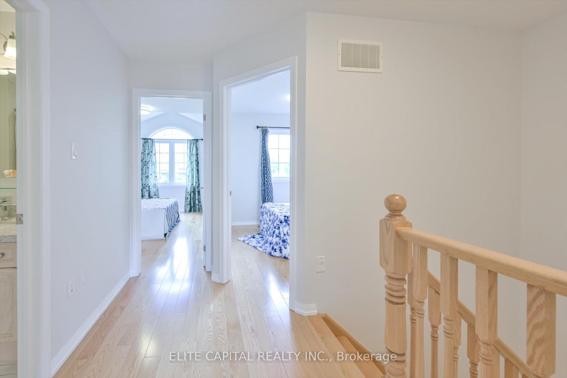 Photo 8 of 52 Gas Lamp Lane, Markham, Cornell — HOMEH