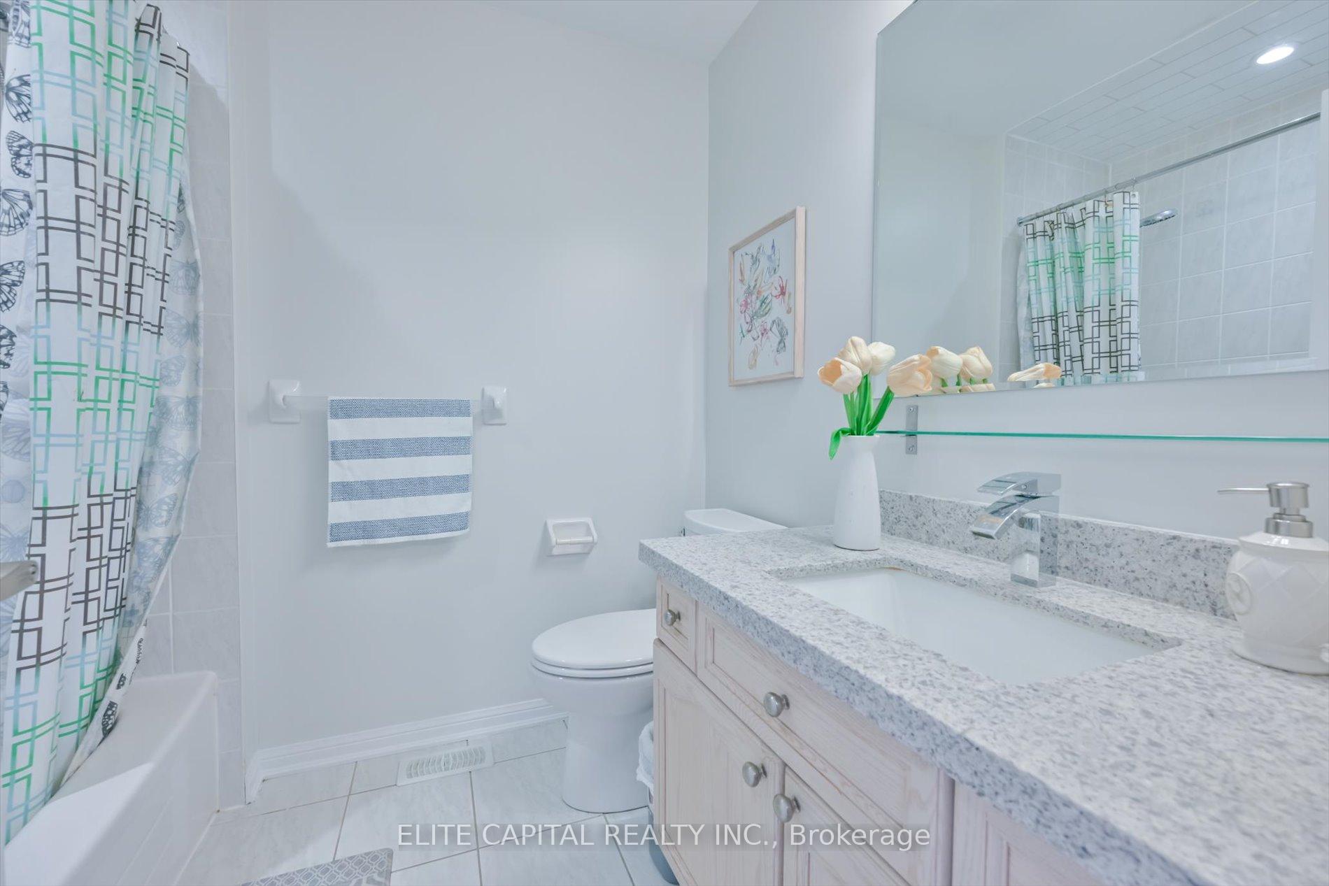 Photo 14 of 52 Gas Lamp Lane, Markham, Cornell — HOMEH