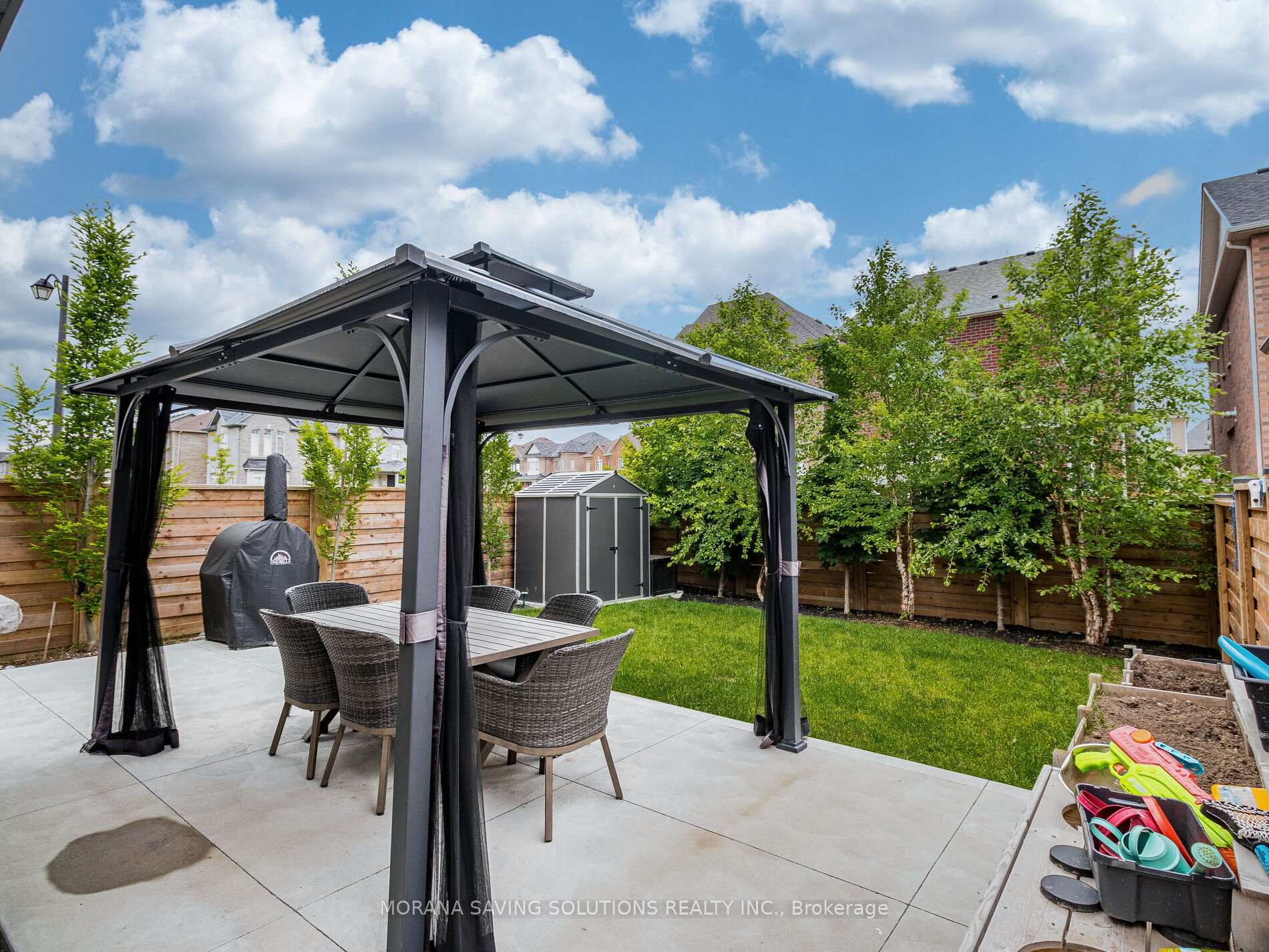 Photo 3 of 154 Alistair Crescent, Vaughan, Kleinburg — HOMEH