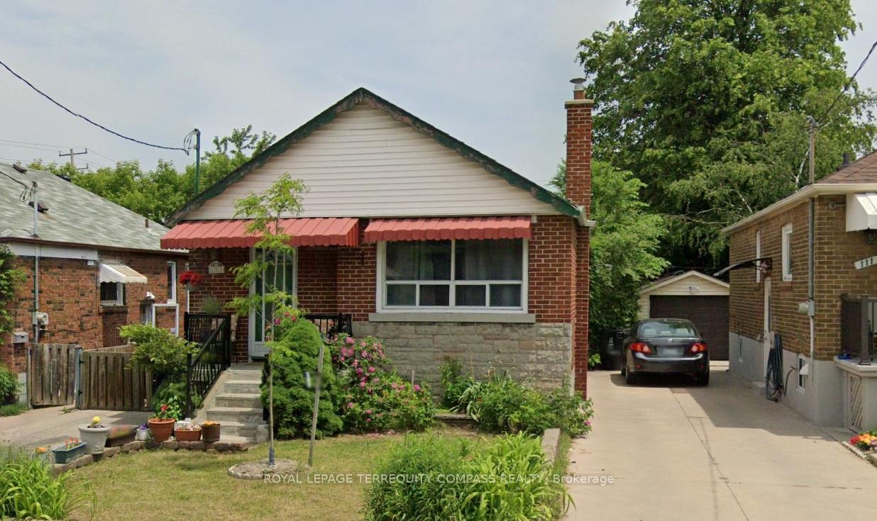 Front of 113 Lankin Boulevard
