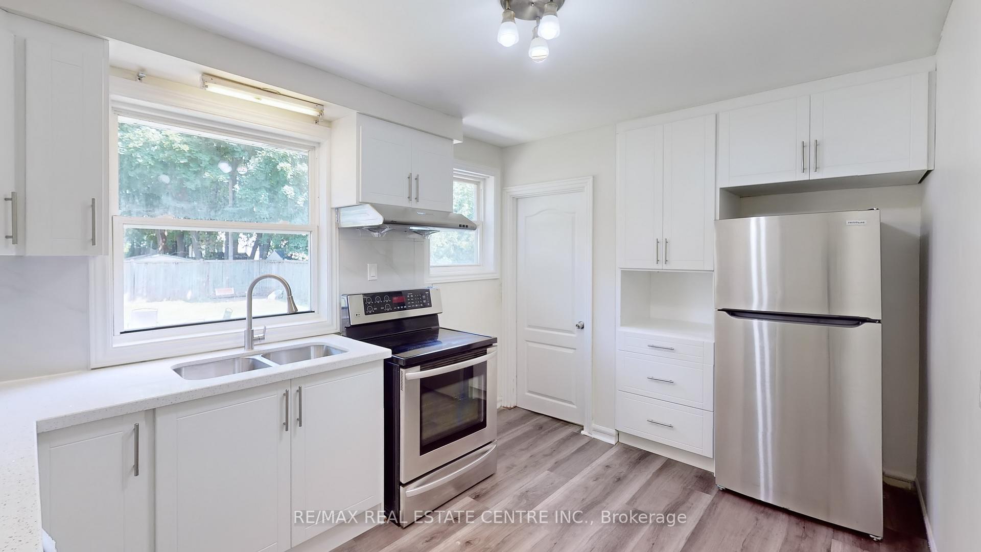 Photo 8 of 94 Glenview Avenue, Cambridge — HOMEH