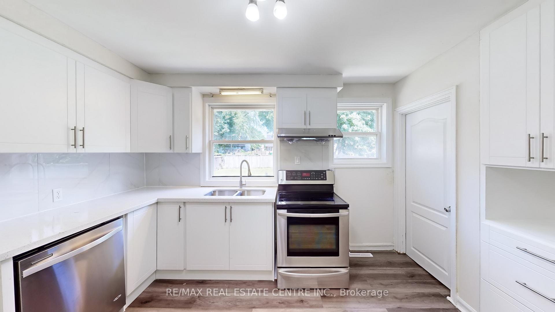 Photo 3 of 94 Glenview Avenue, Cambridge — HOMEH
