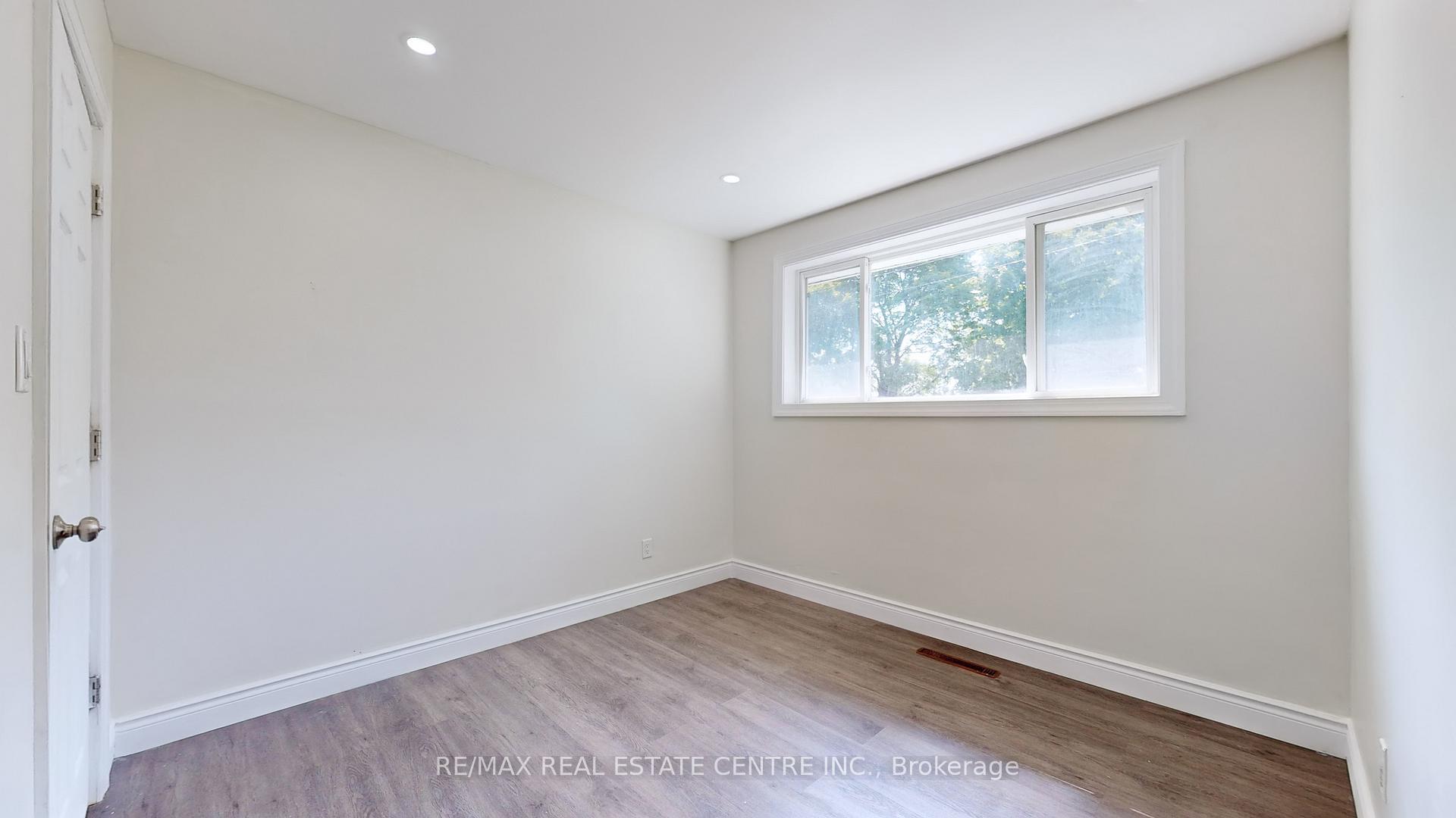 Photo 15 of 94 Glenview Avenue, Cambridge — HOMEH