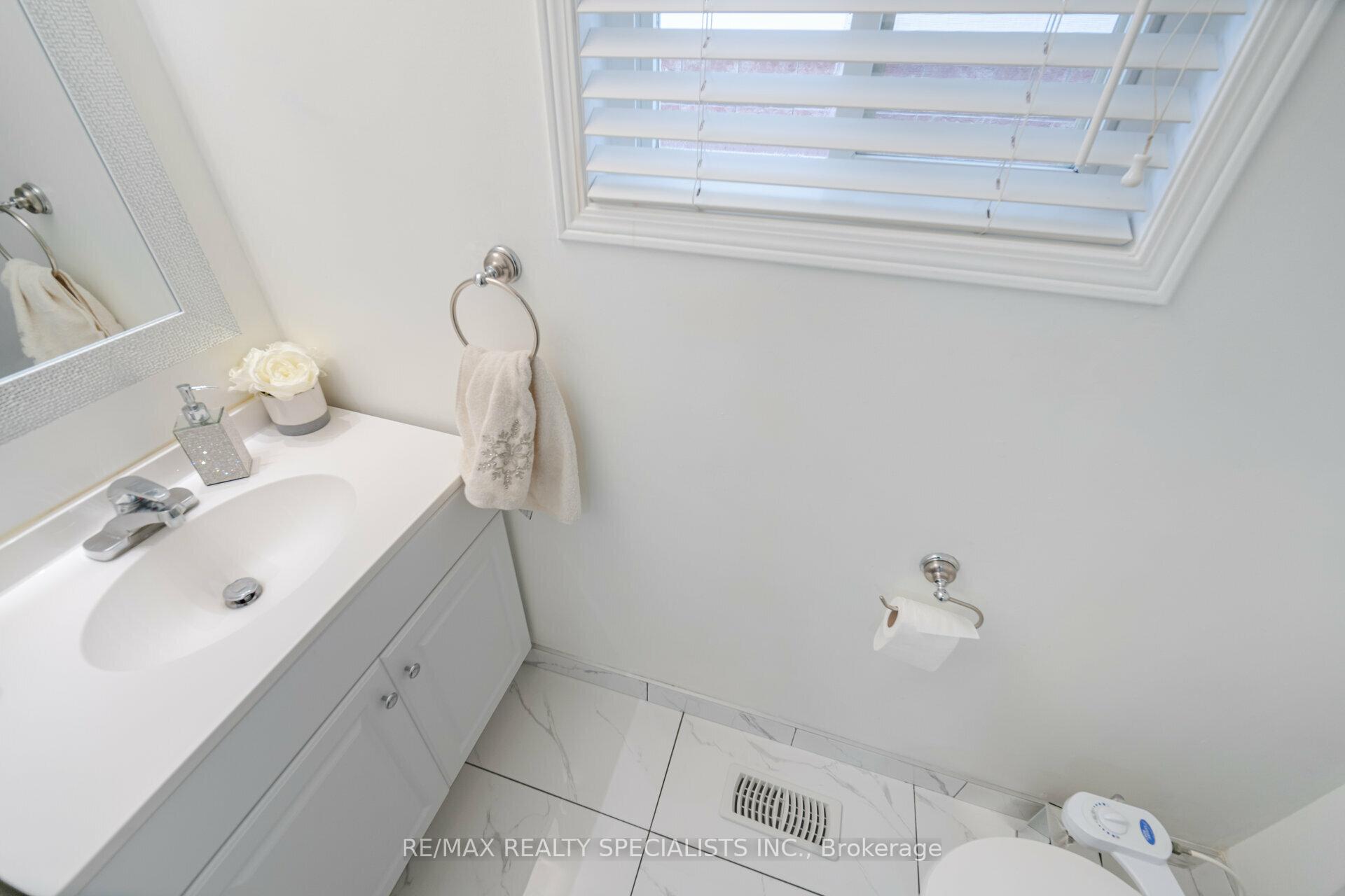 Photo 10 of 51 Yeaman Drive, Cambridge — HOMEH