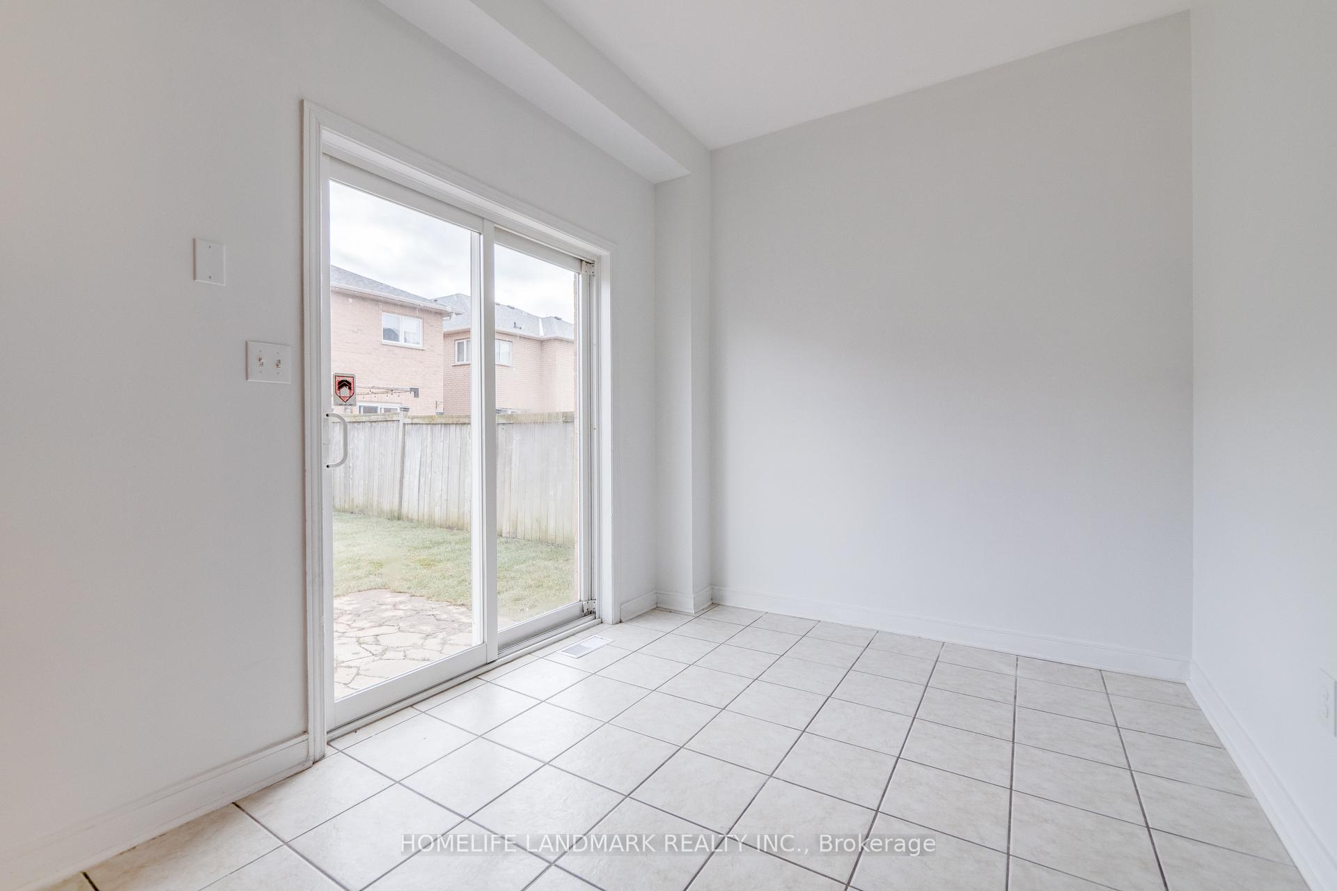 Photo 8 of 18 Westhampton Way, Hamilton, Winona Park — HOMEH