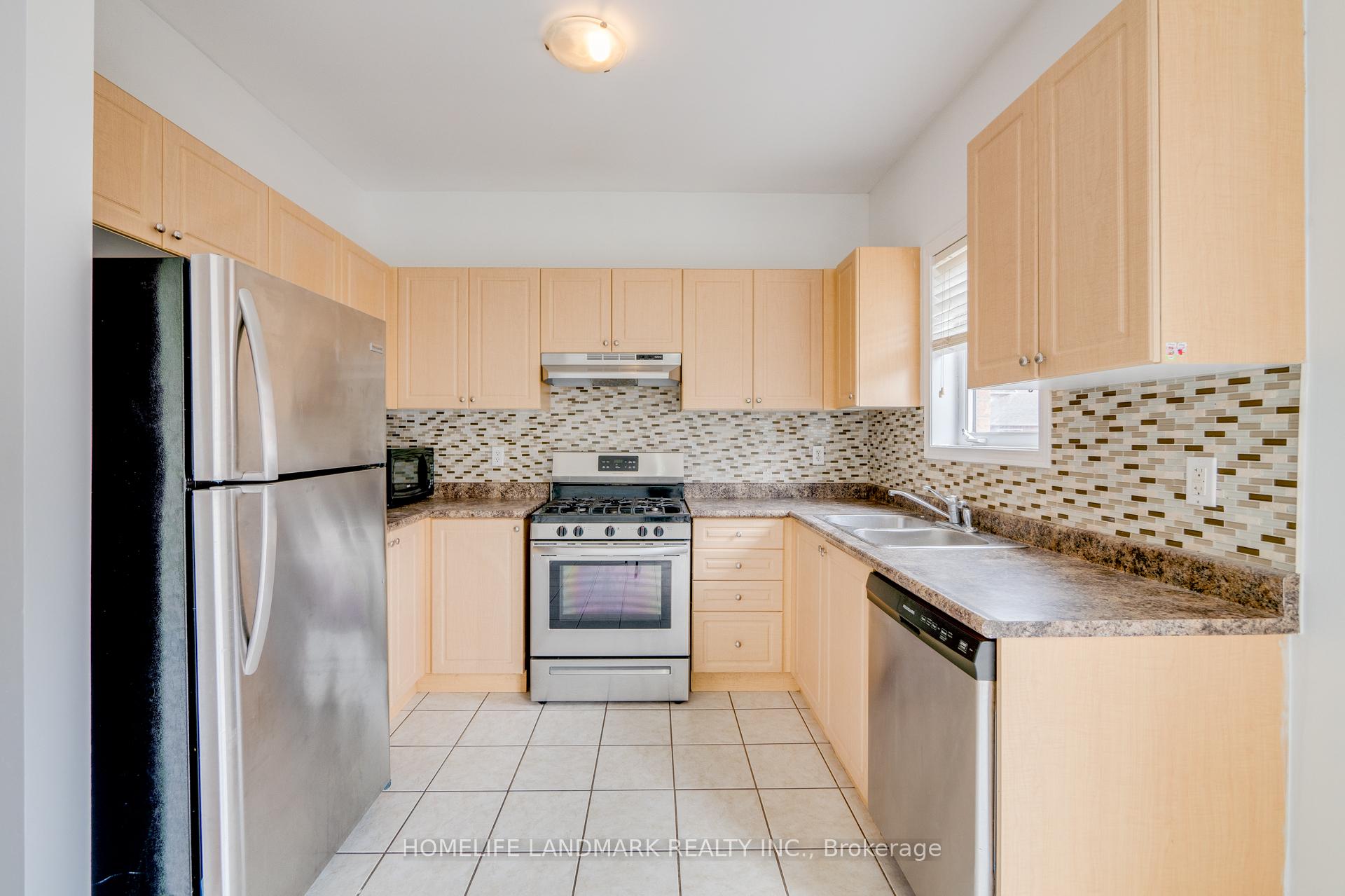 Photo 5 of 18 Westhampton Way, Hamilton, Winona Park — HOMEH