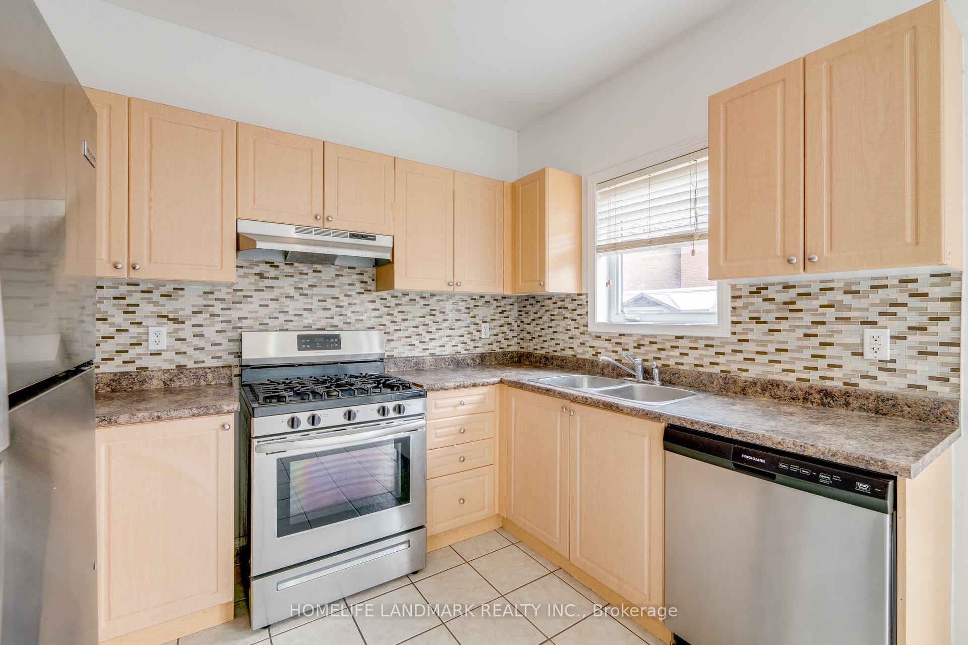 Photo 19 of 18 Westhampton Way, Hamilton, Winona Park — HOMEH