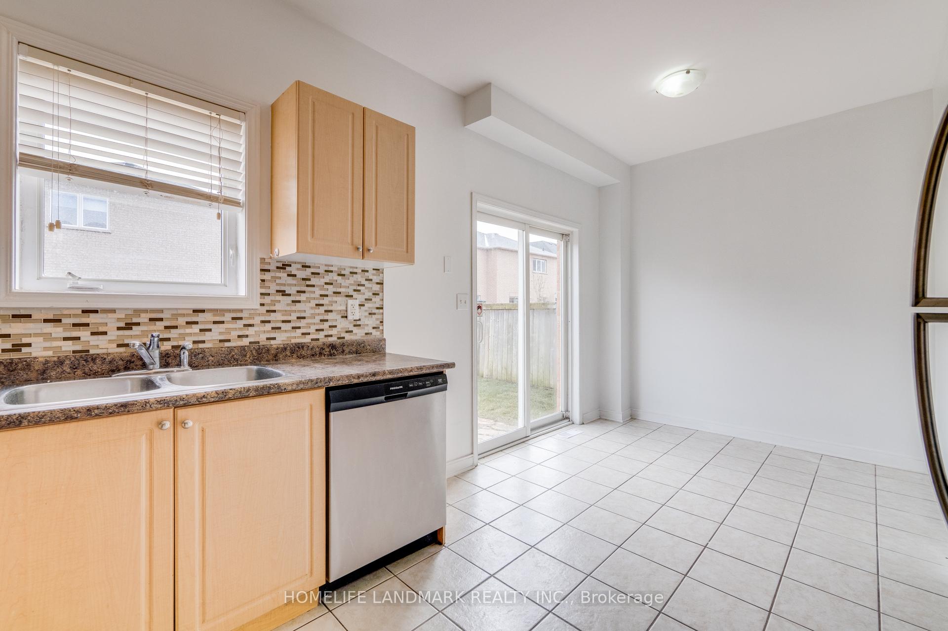 Photo 7 of 18 Westhampton Way, Hamilton, Winona Park — HOMEH