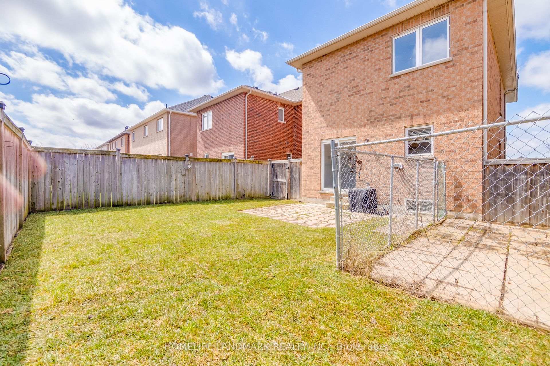 Photo 28 of 18 Westhampton Way, Hamilton, Winona Park — HOMEH