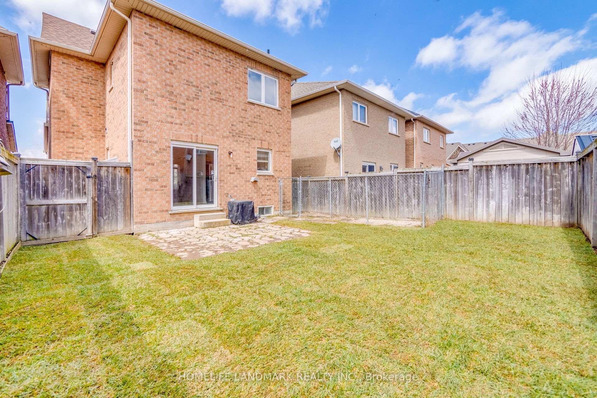Photo 33 of 18 Westhampton Way, Hamilton, Winona Park — HOMEH