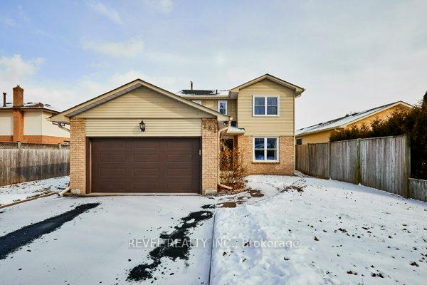Front of 201 Eastlawn Street
