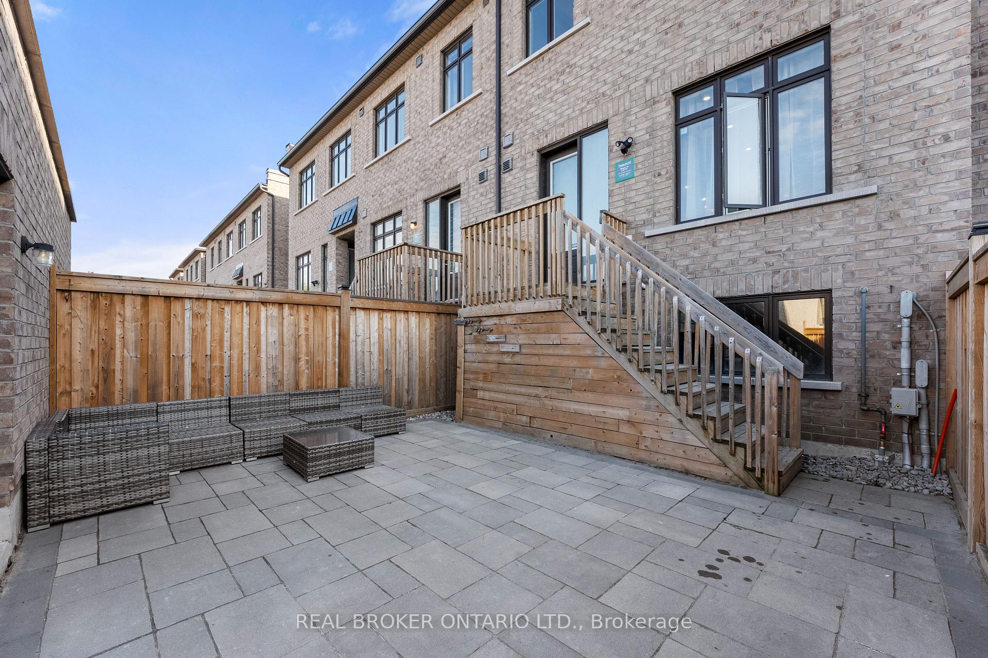 Photo 29 of 1230 Wellington Street E, Aurora, Bayview Northeast — HOMEH
