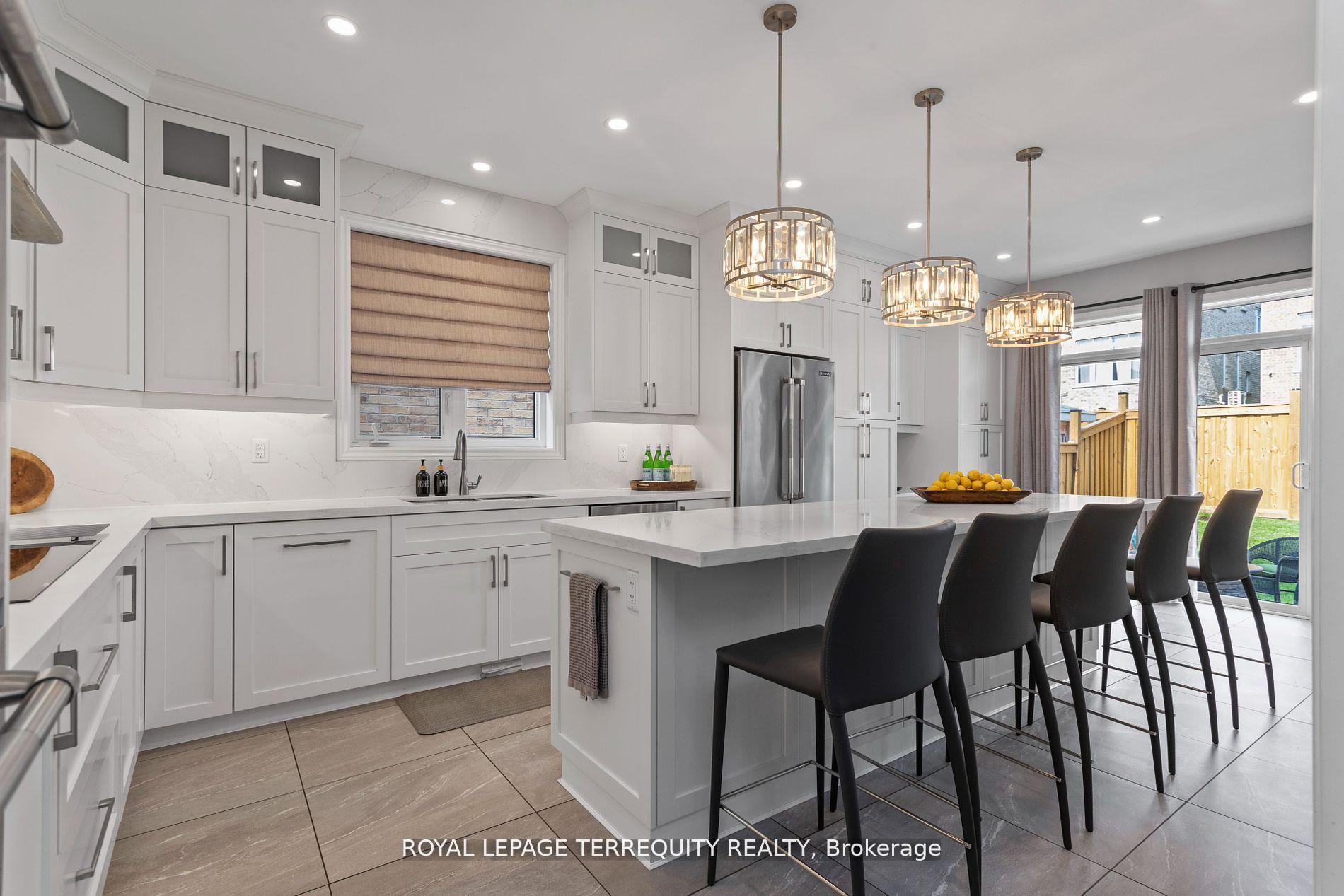 Photo 16 of 1821 Castlepoint Drive, Oshawa, Taunton — HOMEH