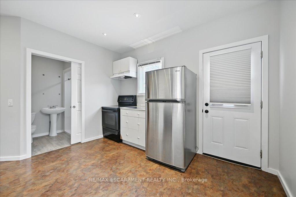 Photo 10 of 15 Huron Street, Hamilton, Gibson — HOMEH