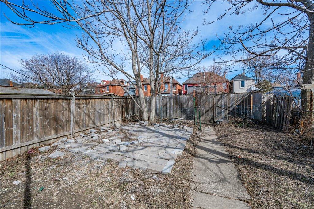 Photo 33 of 15 Huron Street, Hamilton, Gibson — HOMEH