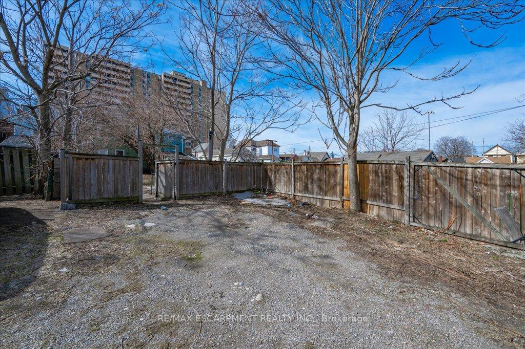 Photo 35 of 15 Huron Street, Hamilton, Gibson — HOMEH