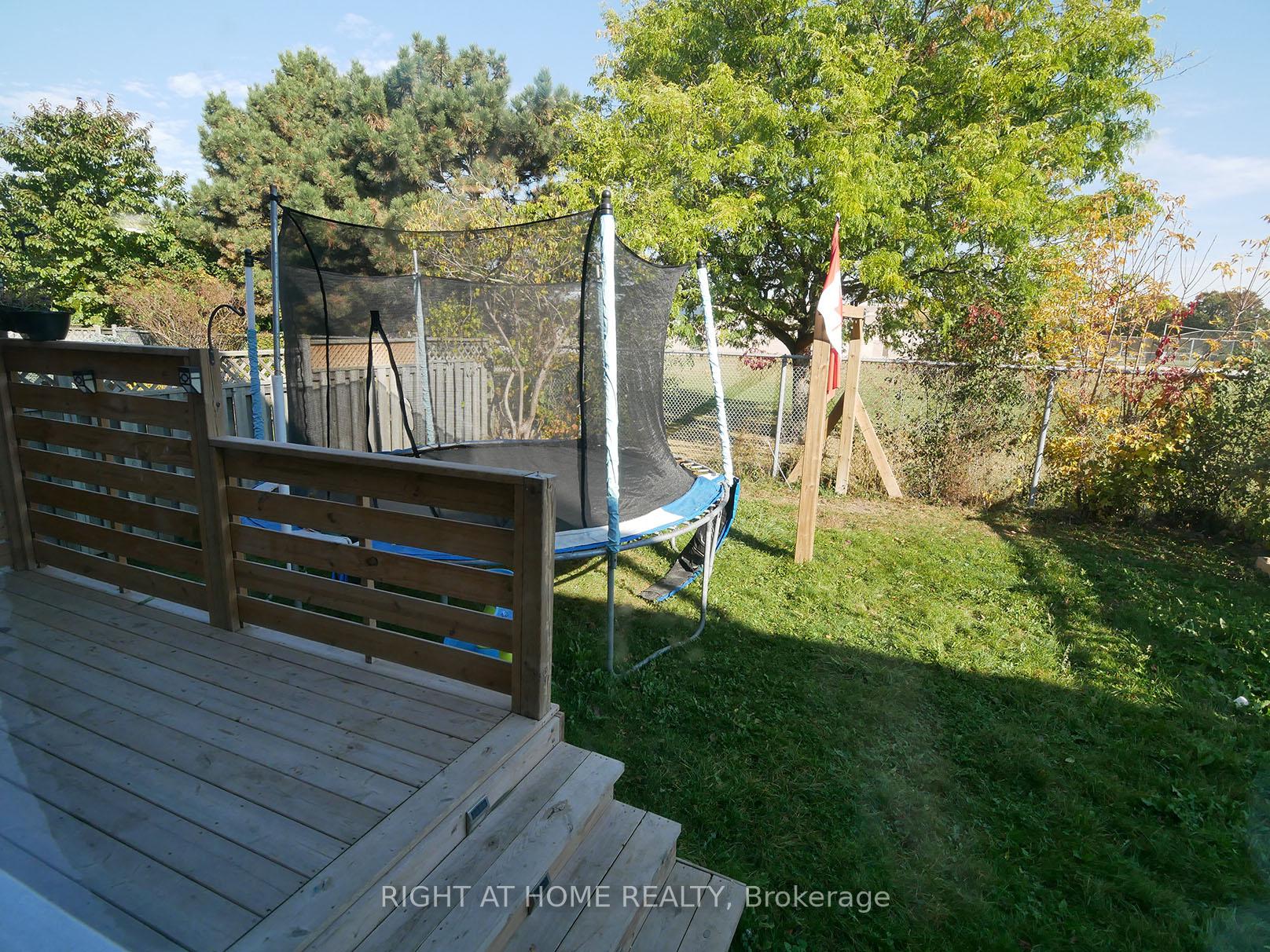 Photo 3 of 8 Reed Drive, Ajax, Central — HOMEH
