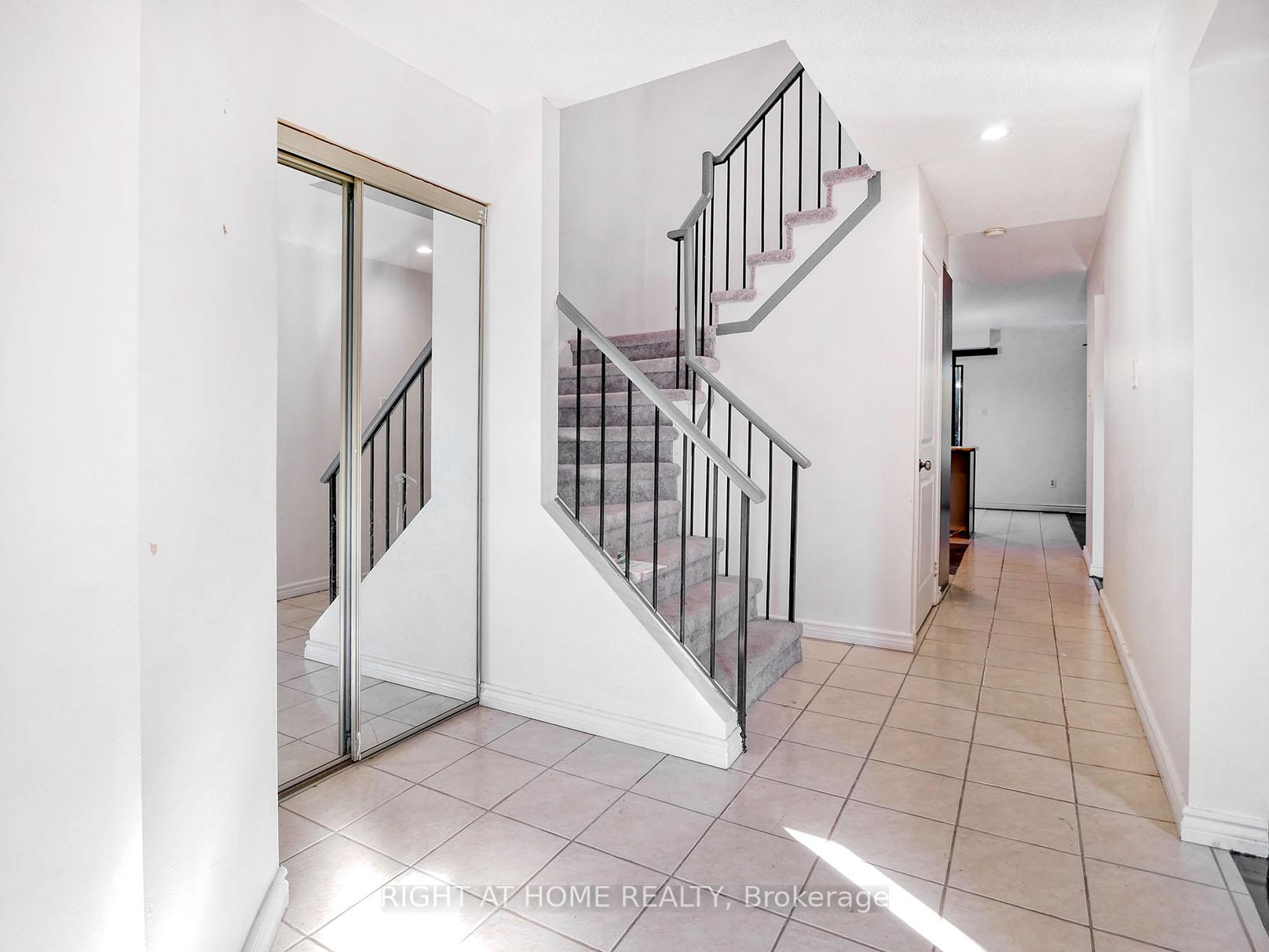 Photo 6 of 8 Reed Drive, Ajax, Central — HOMEH