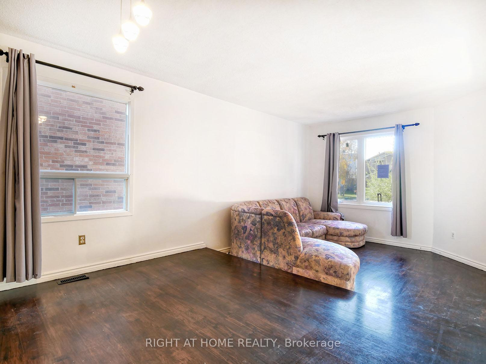 Photo 21 of 8 Reed Drive, Ajax, Central — HOMEH